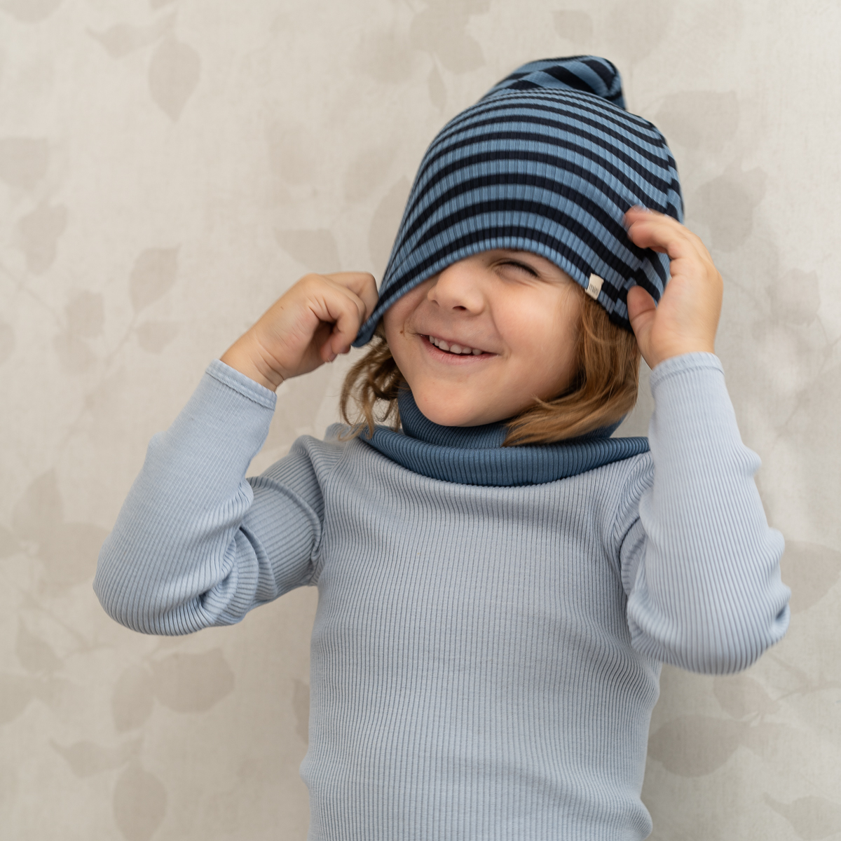 Minimalisma Beanie Mütze Bambi Farbe Blue Stripes Baumwolle Seide